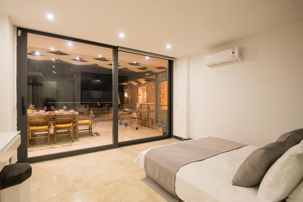 Villa Unlimited 2 Luxury 6 Bedroom Villa 카스 외부 사진